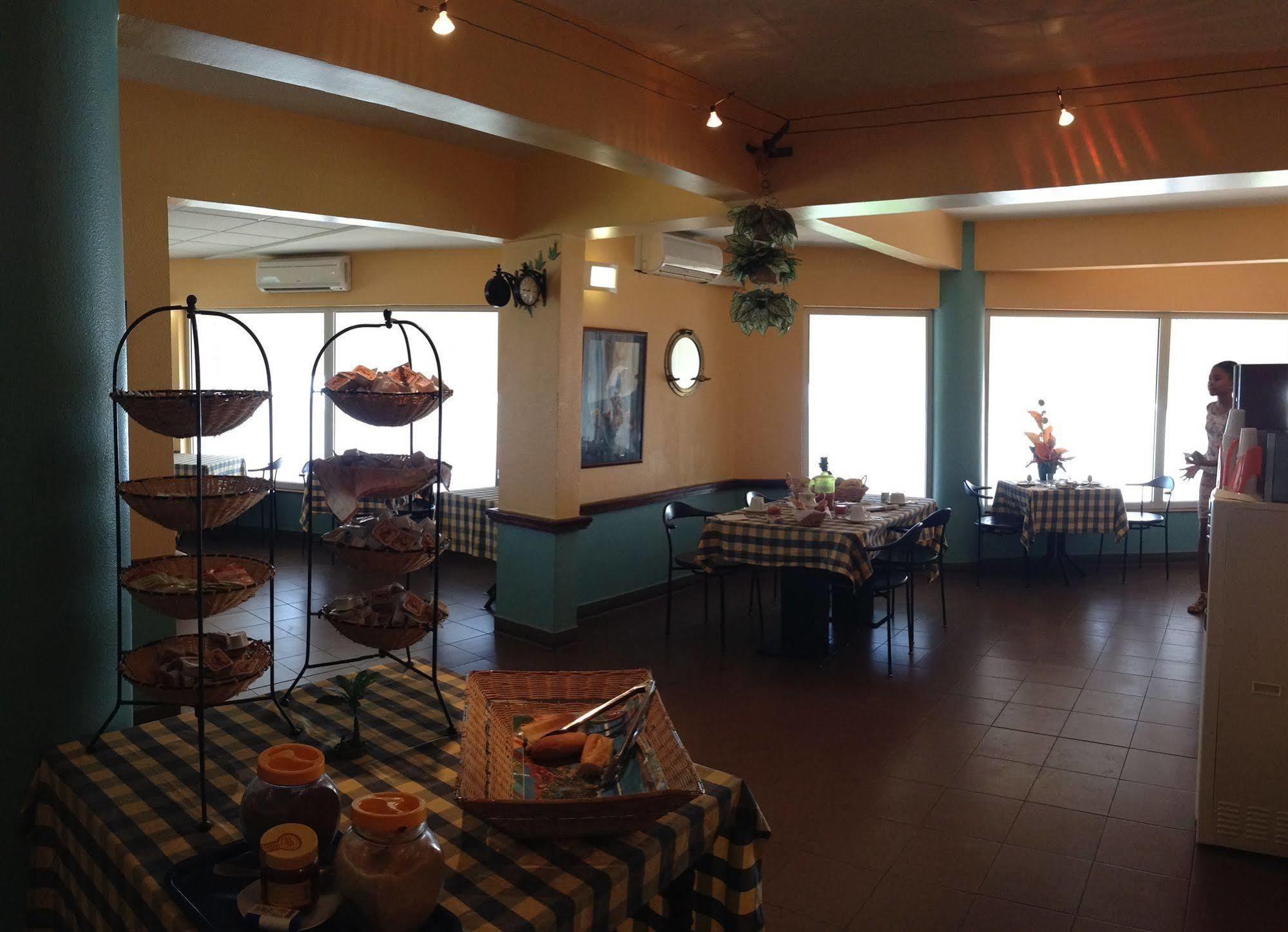 Hotel Saint John Perse Pointe-à-Pitre Zewnętrze zdjęcie